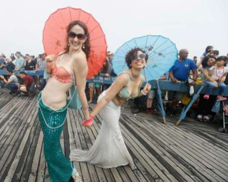 coney island mermaid parade 3