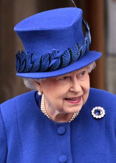 queen hats 1