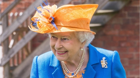 queen hats 4